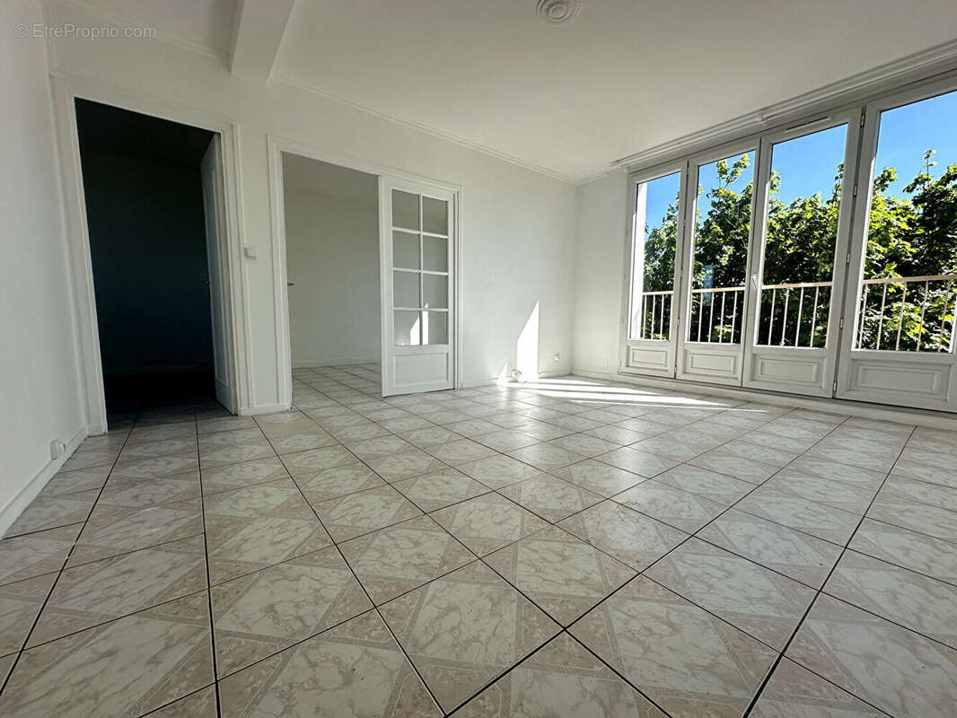 Appartement à BOBIGNY