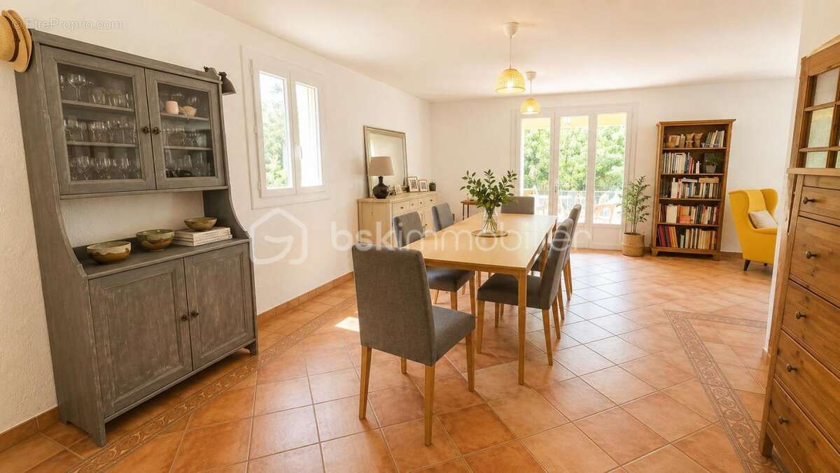 Villa de plain-pied t5 avec piscine, grand terrain et potentiel de studio indépendant – flassans-sur-issole - photo 7