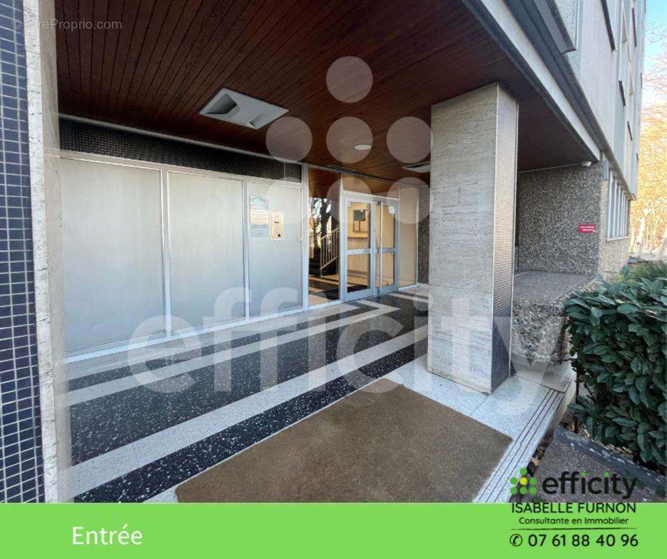 Appartement à SAINT-ETIENNE