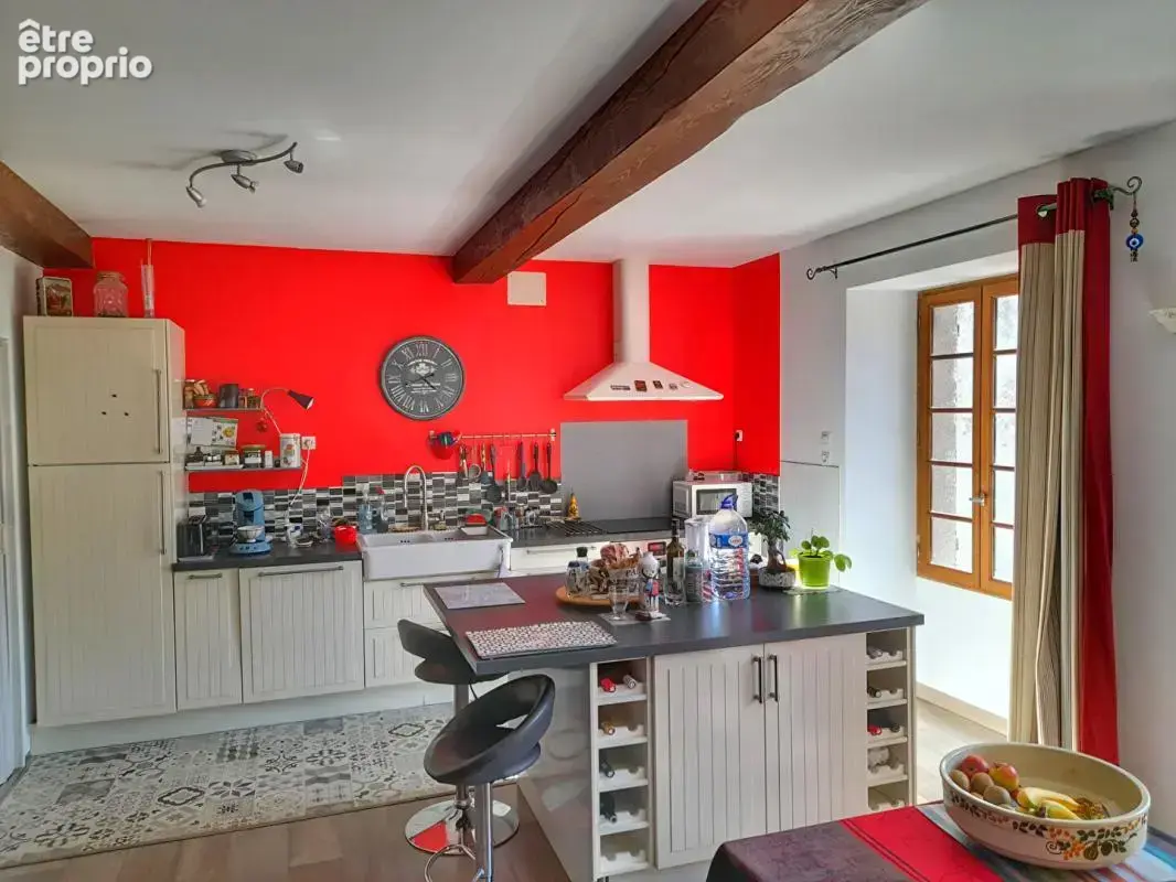Maison entièrement rénovée avec jardin, alliant cachet et rentabilité locative - photo 9