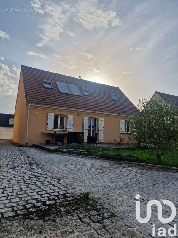 Photo 4 - Maison à LA GENEVRAYE