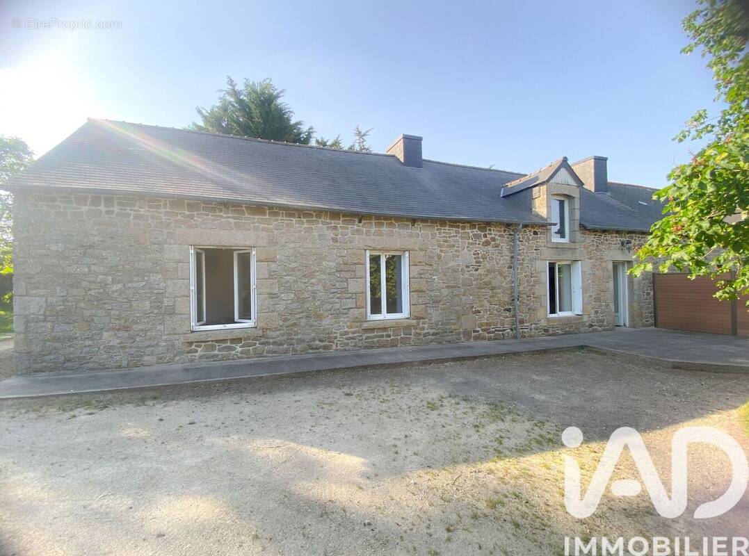 Photo 1 - Maison à JUGON-LES-LACS