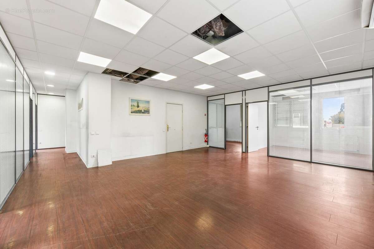 Commerce à CAGNES-SUR-MER