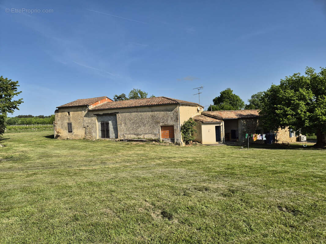 Maison à CAUMONT