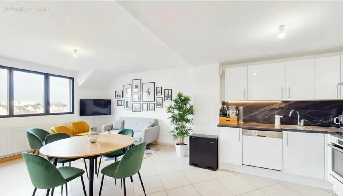 Appartement à SARTROUVILLE