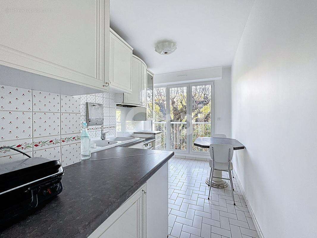Appartement à FONTENAY-SOUS-BOIS
