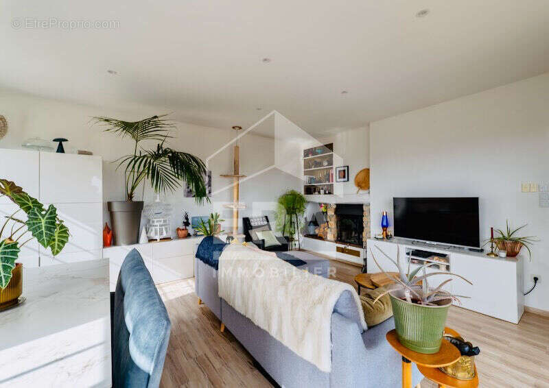 Appartement à BRIGNAIS