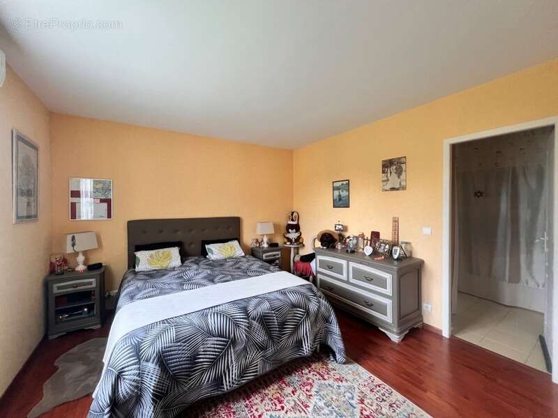 Maison à LE PALAIS-SUR-VIENNE