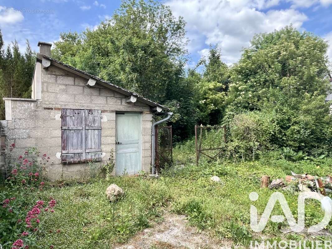 Maison 112 m² à Neuville-Sur-Vannes  - photo 3