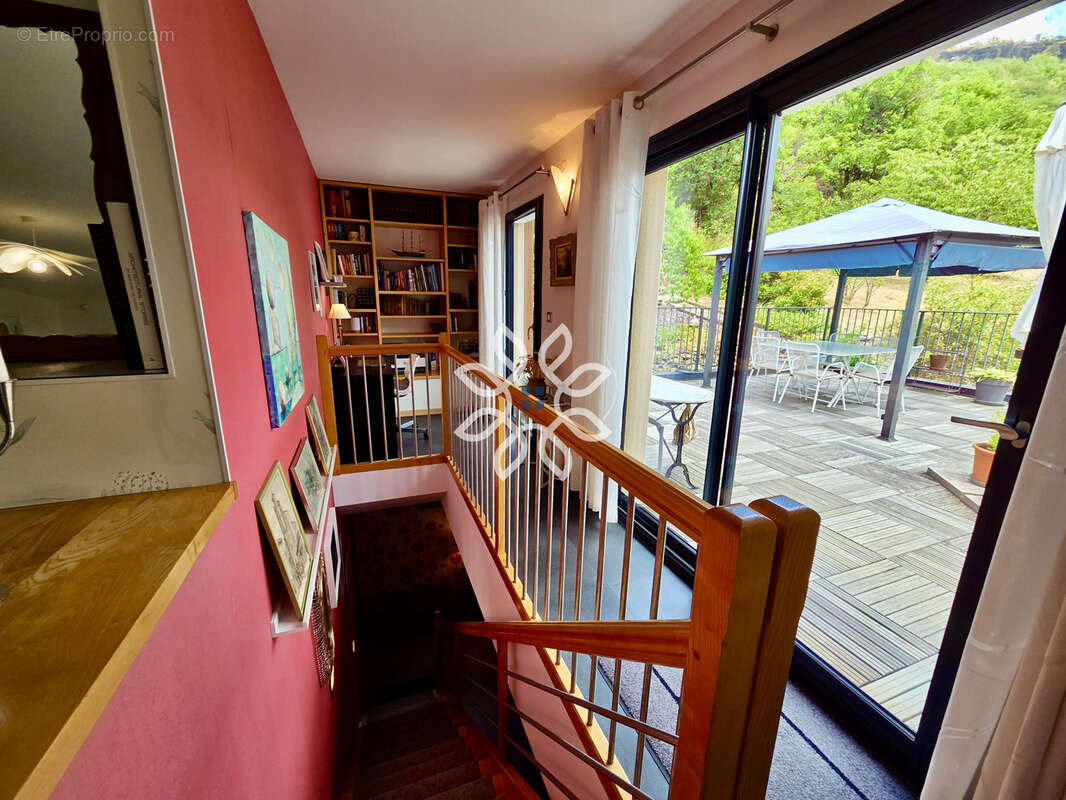 Maison contemporaine, garage et terrasse - Blesle - photo 23