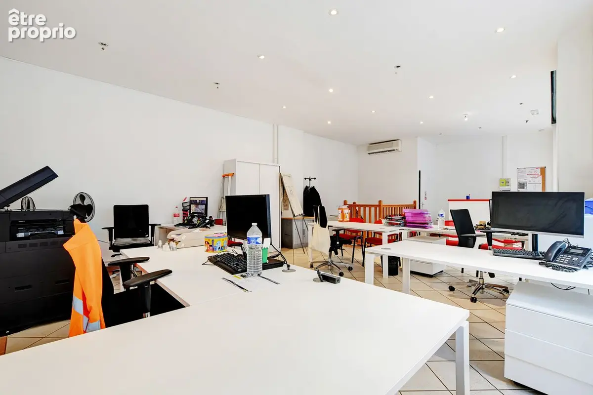Local commercial Paris 97 m2 - photo 10