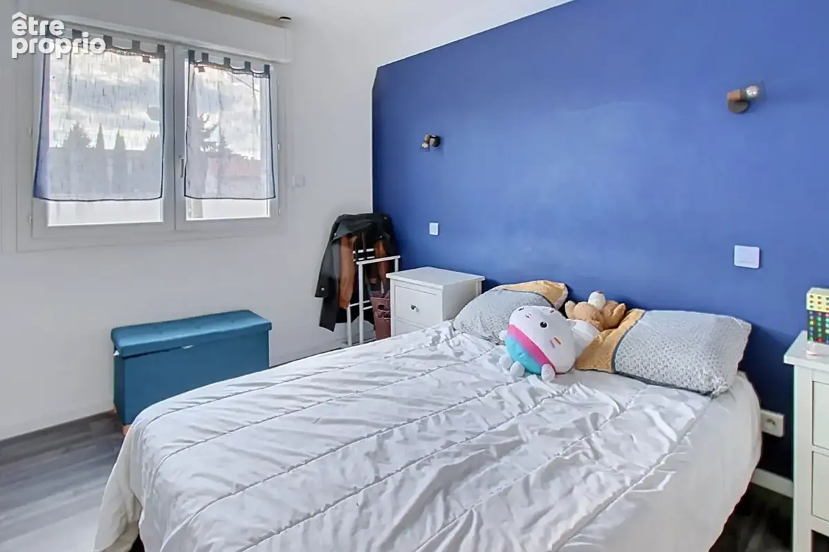 A VENDRE en EXCLUSIVITE Appartement DRAGUIGNAN T3 66,4 m2 - Résidence sécurisée - Balcon - Lumineux - Parking - photo 4