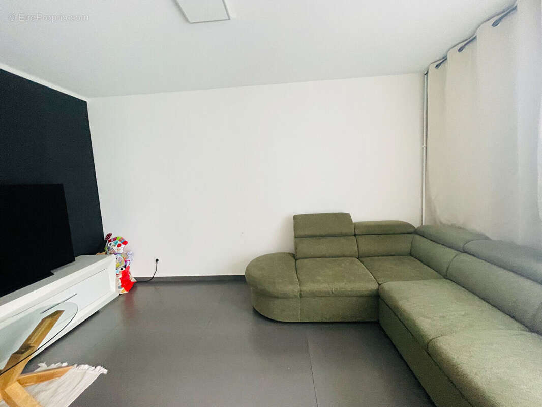 Appartement à PORT-DE-BOUC