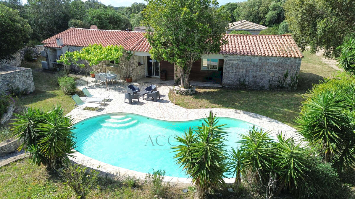 Maison à BONIFACIO
