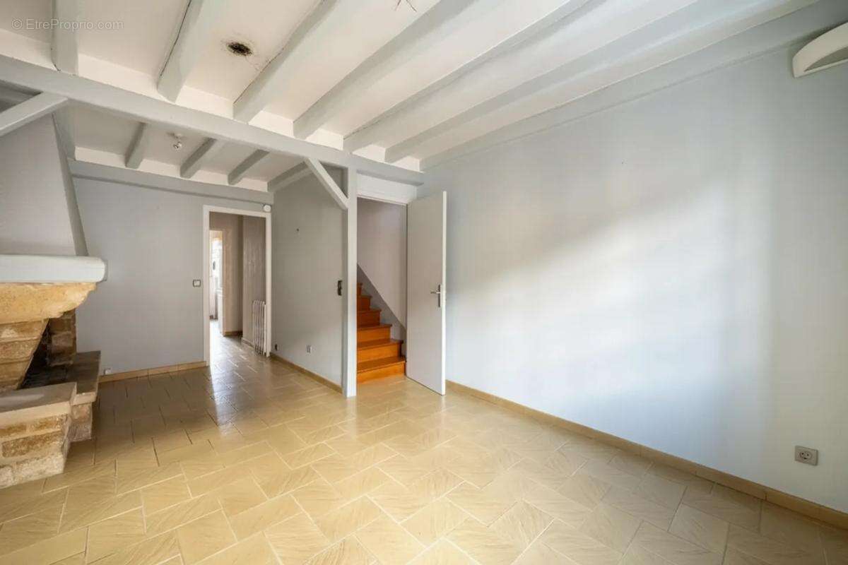 Maison à MEULAN