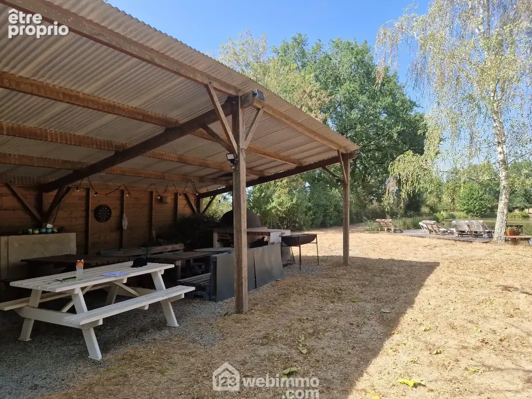 Terrain 13 400 m² à vendre à Nesmy (85310) - photo 2