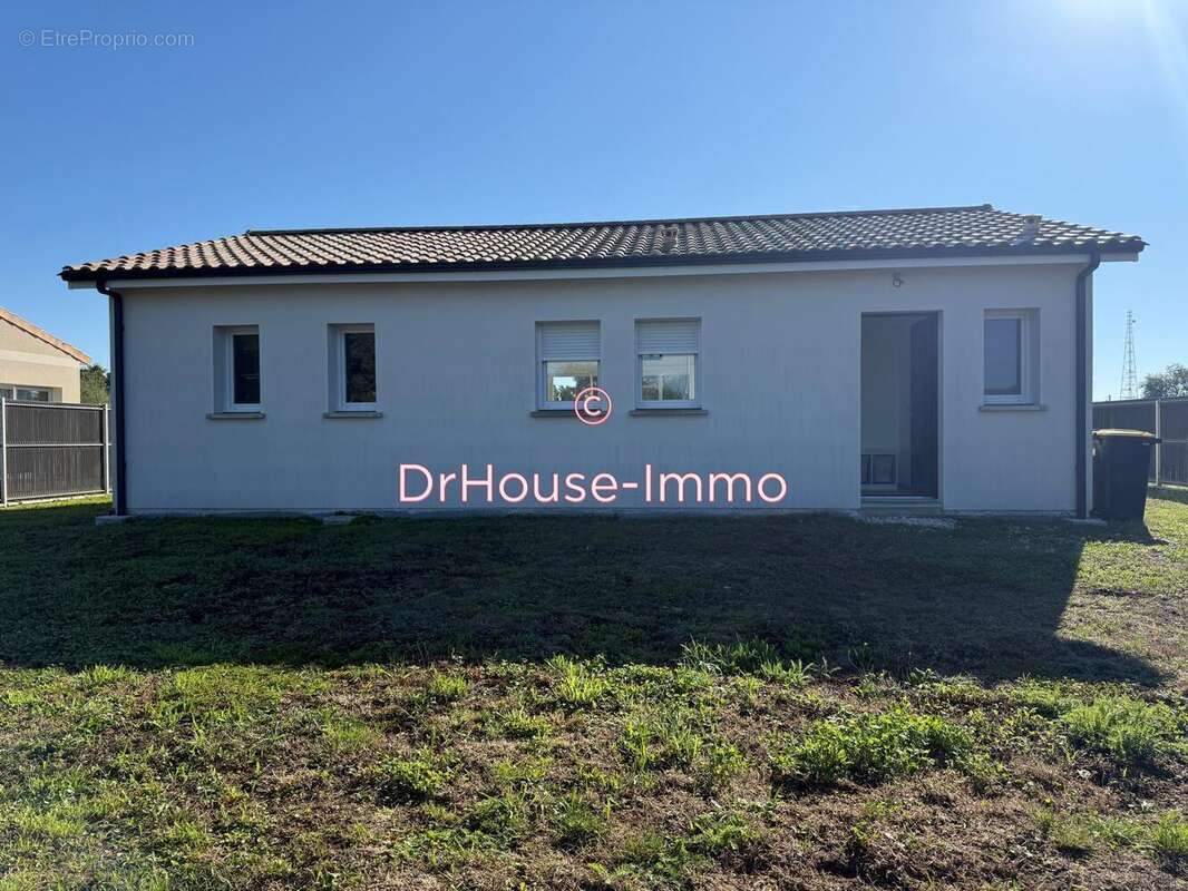 Maison à SAINT-SULPICE-ET-CAMEYRAC