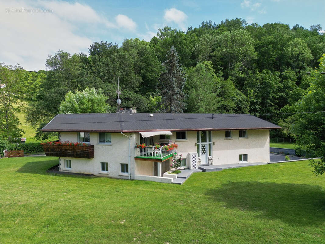 Maison à SAINT-PAUL-DE-JARRAT