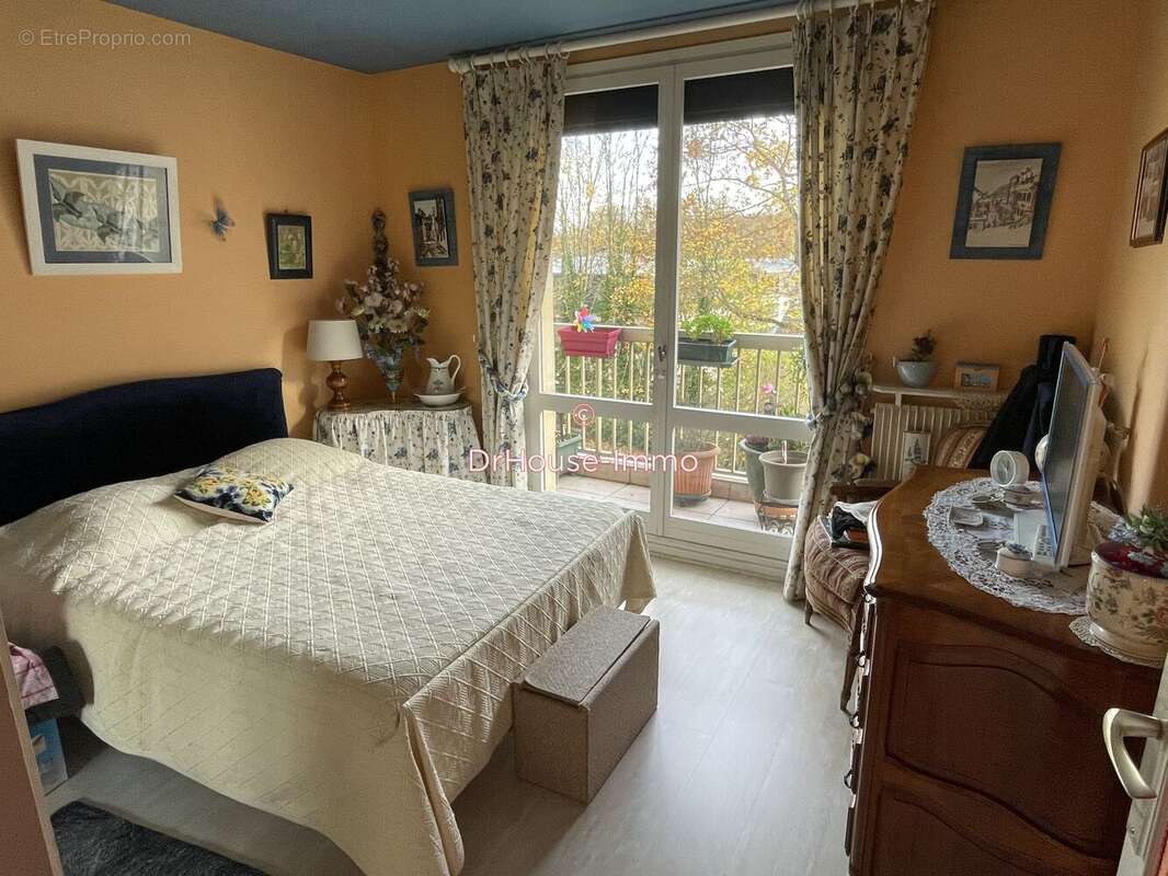 Appartement à MANTES-LA-VILLE
