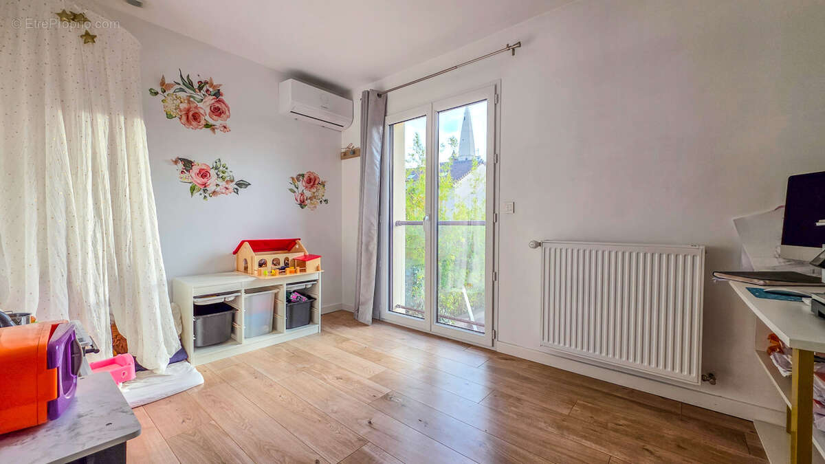 Maison à SARTROUVILLE