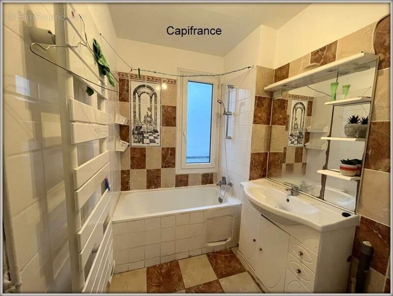 Appartement à CLICHY-SOUS-BOIS