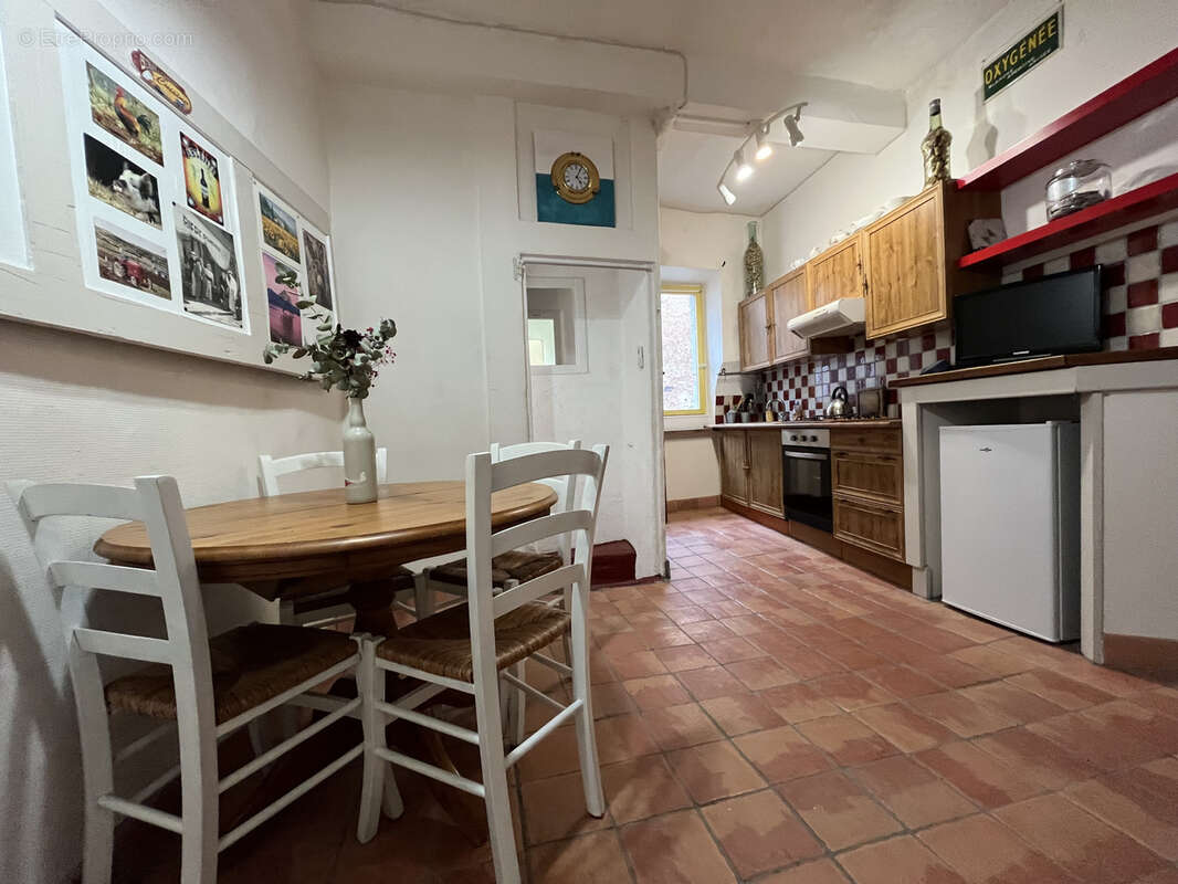 Maison à THEZAN-DES-CORBIERES