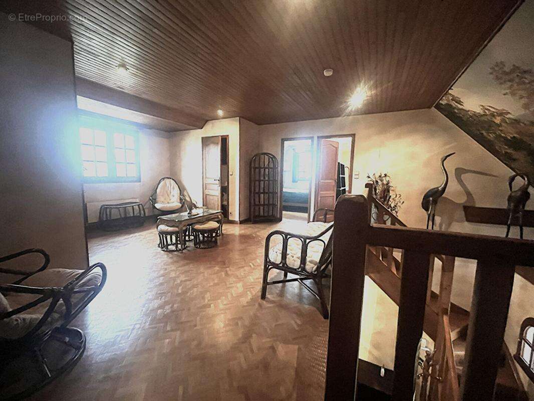 Maison sur sous sol 6 chambres  200 m2 - photo 9