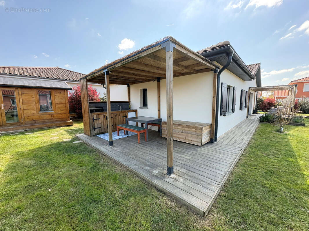 Maison à CHATILLON-SUR-CHALARONNE