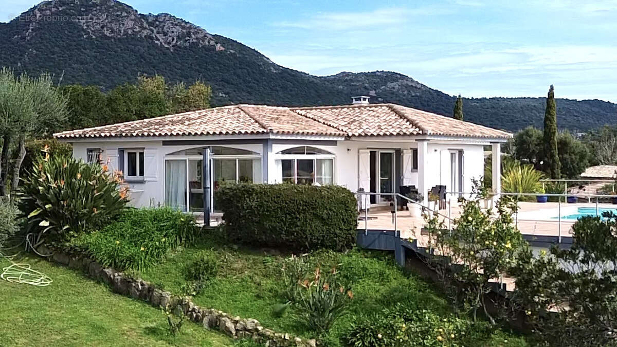 Maison à PORTO-VECCHIO