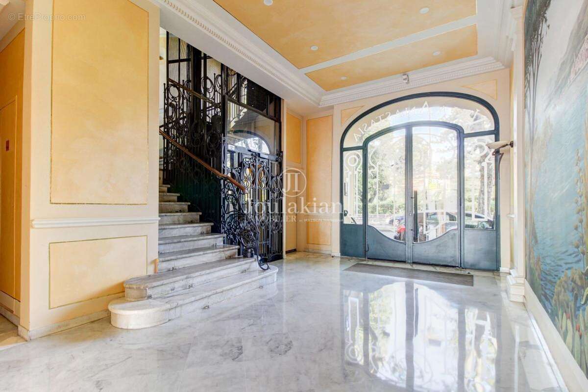 Appartement à MENTON