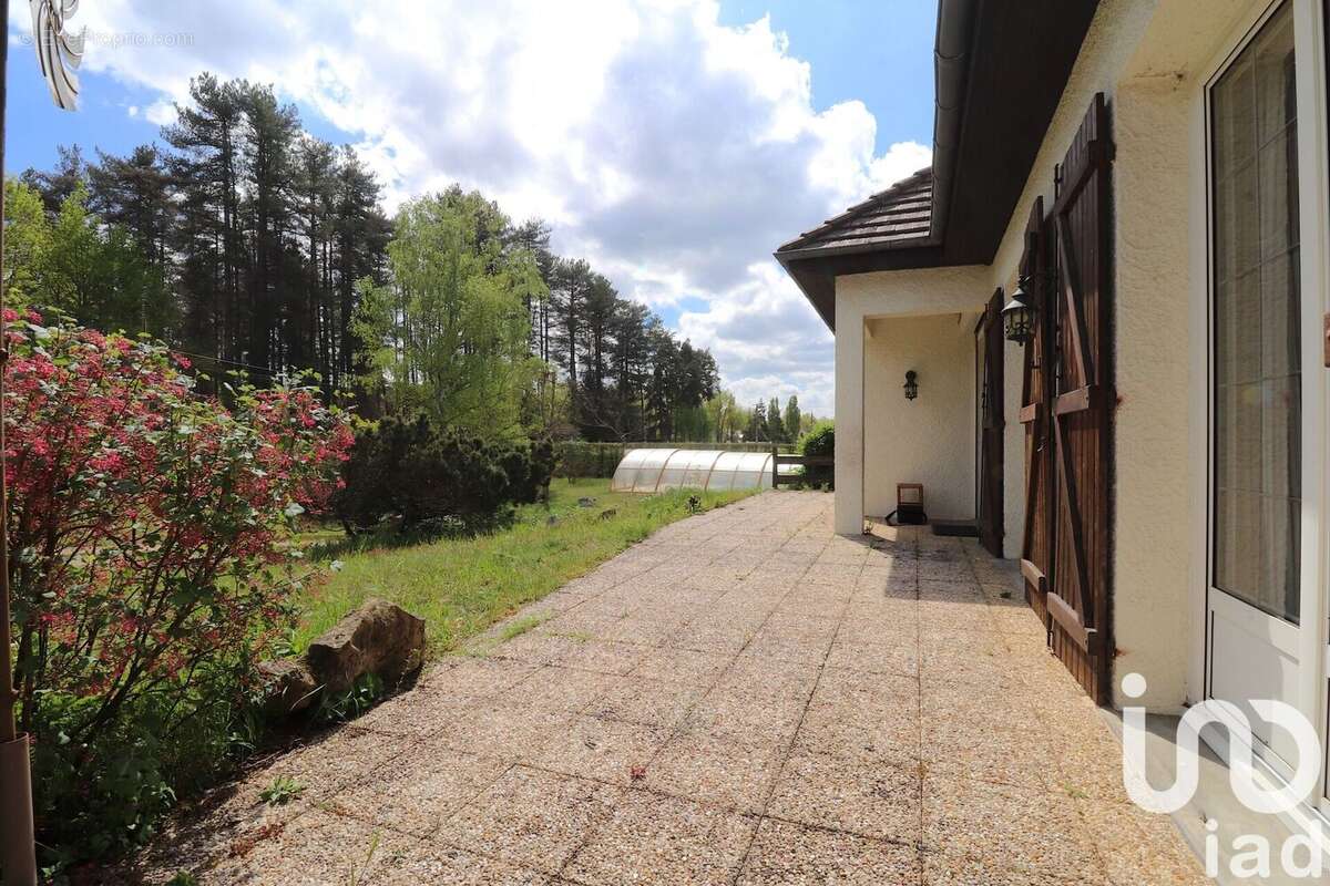 Photo 2 - Maison à CHEVILLON-SUR-HUILLARD