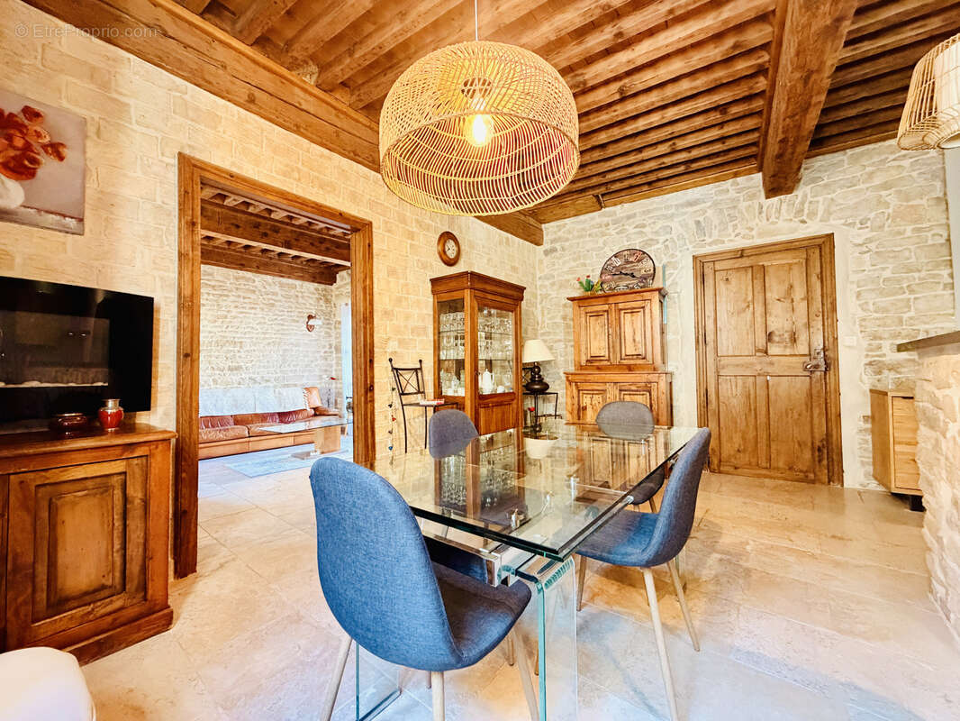 Maison à CALVISSON