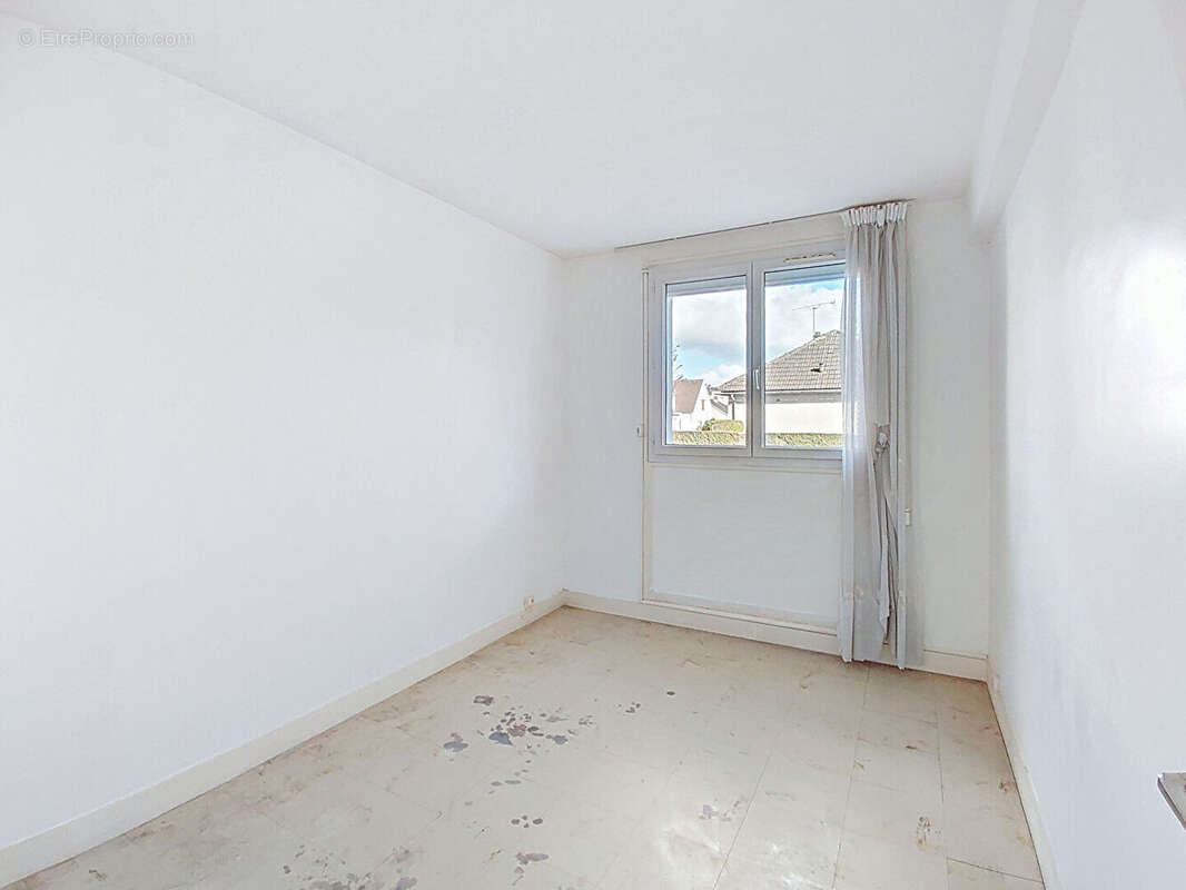 Appartement à MAINVILLIERS