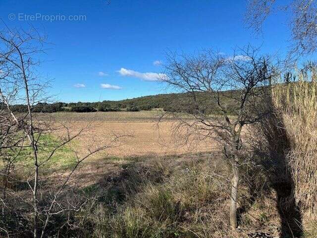 Terrain à CASTILLON-DU-GARD