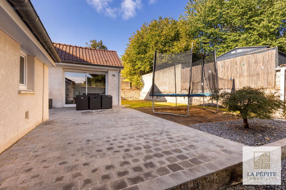 Maison à BRUILLE-SAINT-AMAND