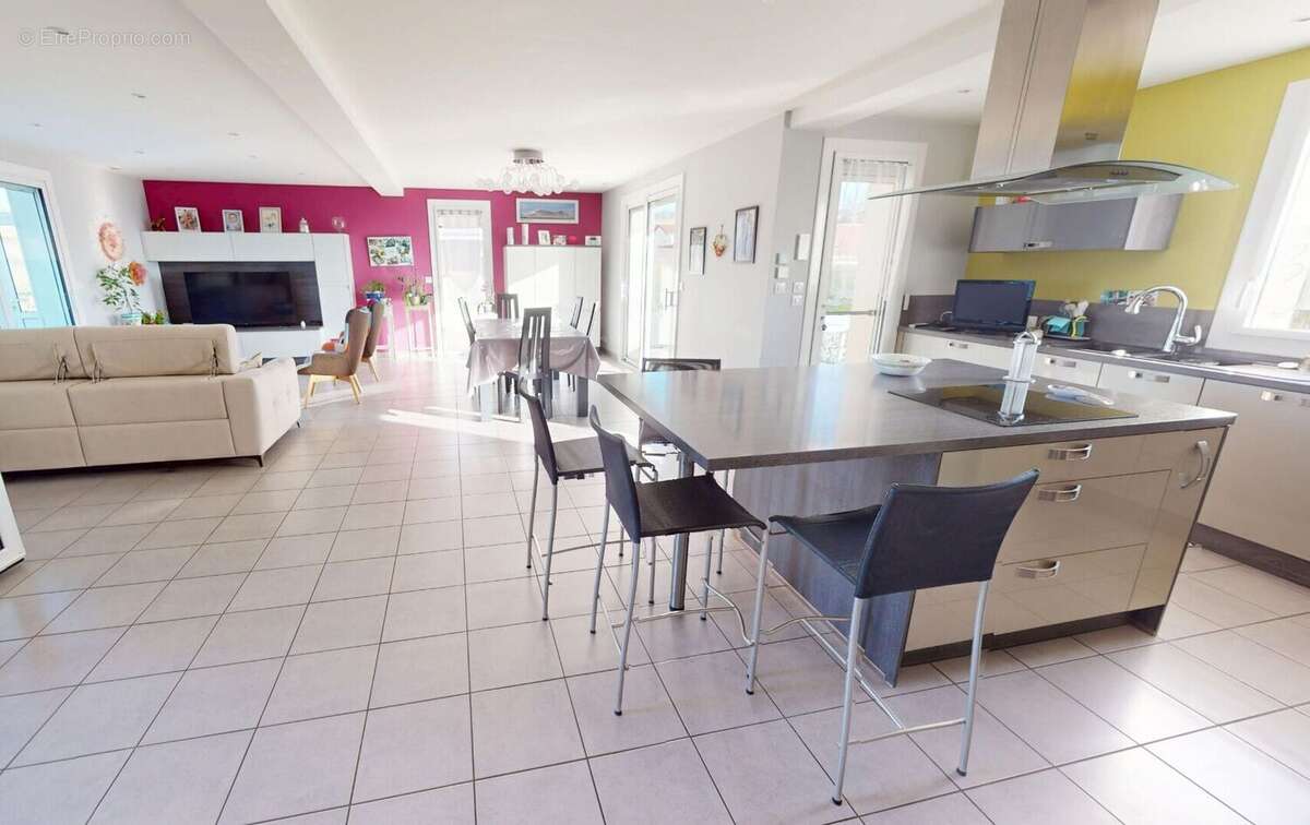 Maison à SAINT-HEAND