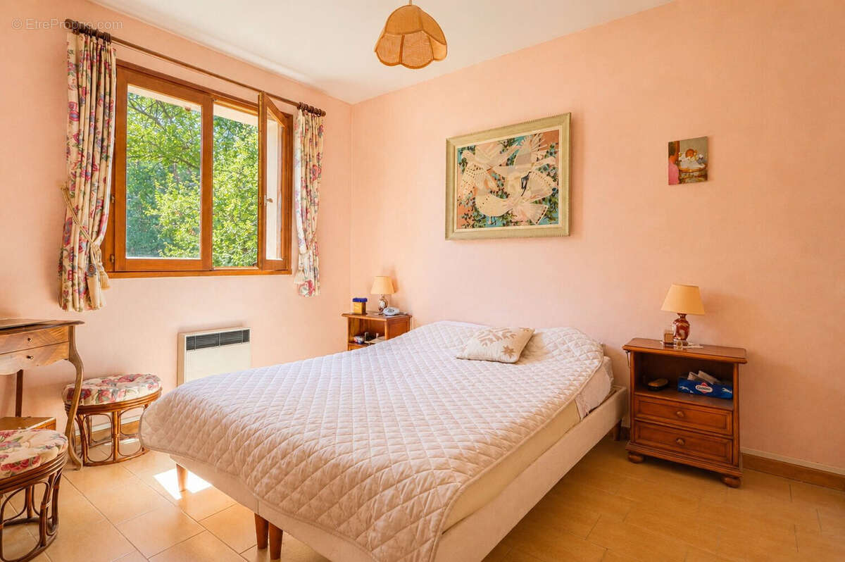 Maison 92 m² à Guillestre  - photo 8