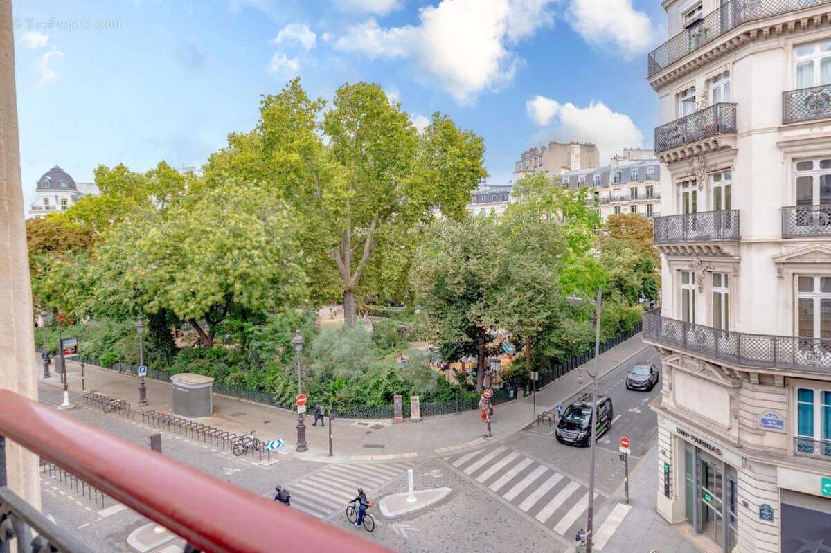 Appartement à PARIS-9E