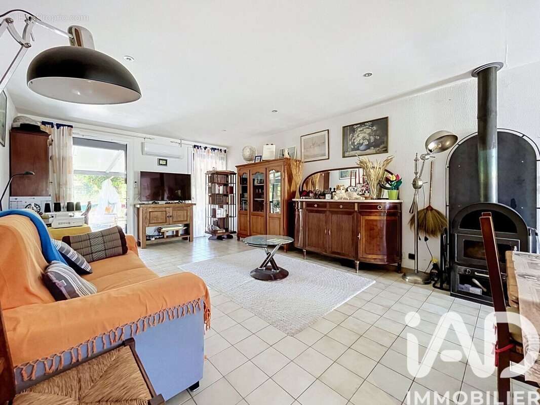 Maison 115 m² à Caves  - photo 2