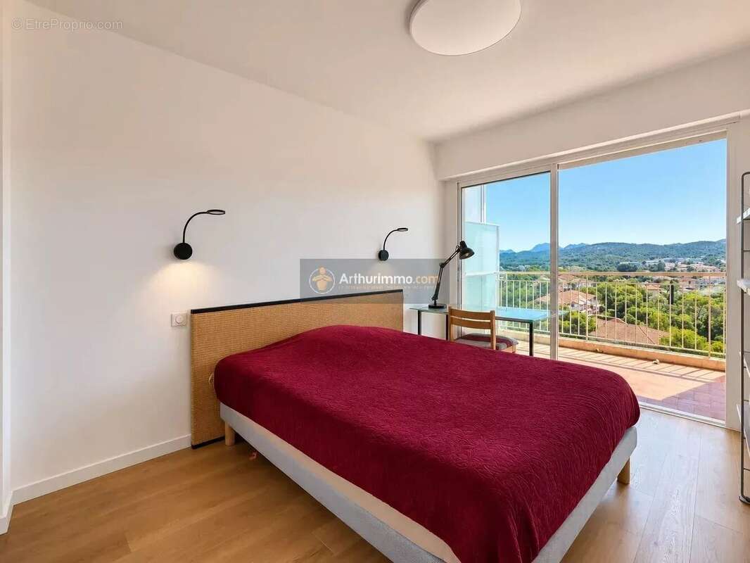 Appartement à SAINT-RAPHAEL