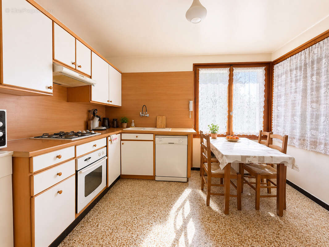 Maison à BONNE