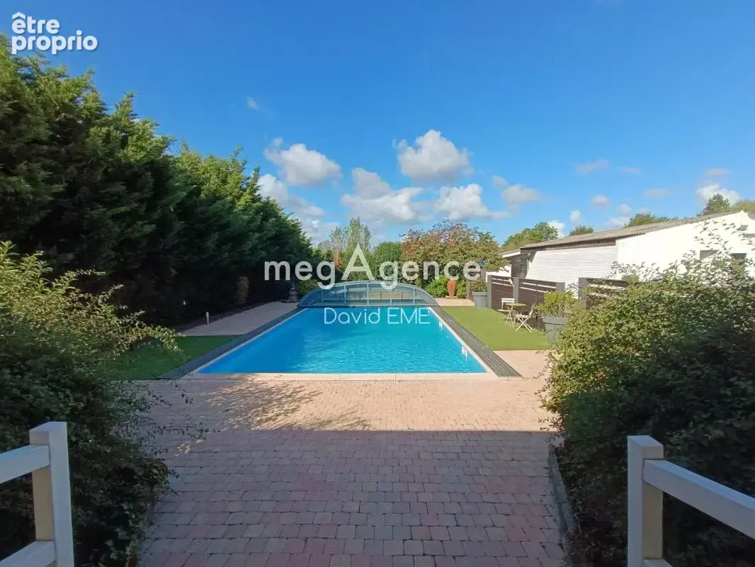9 Pièces, 166 m2, 6 chambres, Piscine, ST CHRISTOPHE DU LIGNERON - photo 16