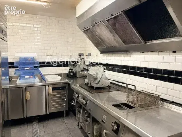 Bien immobilier à vendre à Bordeaux (33000) - photo 3