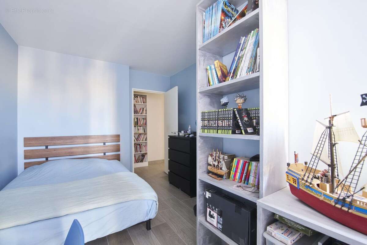 Appartement à MONTROUGE