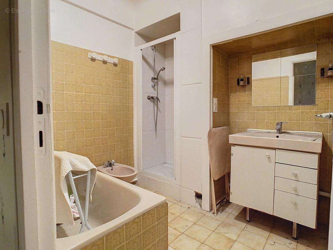 Appartement à ISSY-LES-MOULINEAUX