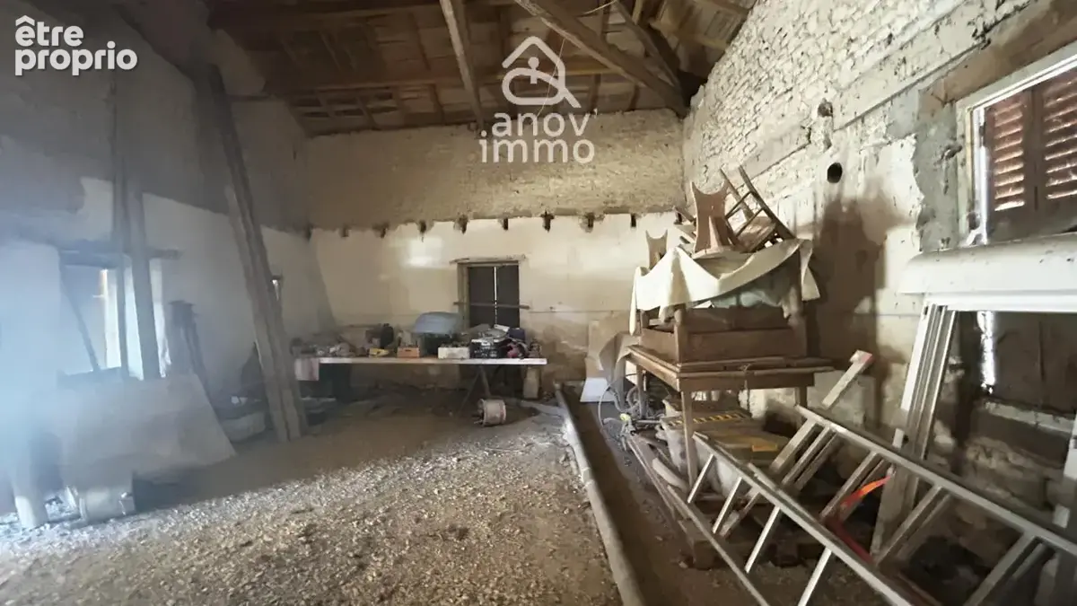 BIGNAC (16170) Grande Ferme charentaise rénovée  et ses dépe - photo 25