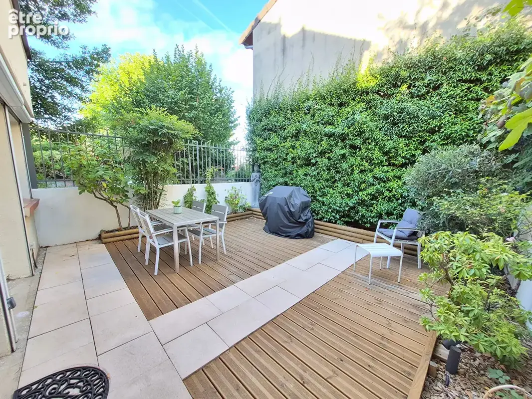 Maison/villa 7p renove avec terrasse et jardin - photo 16