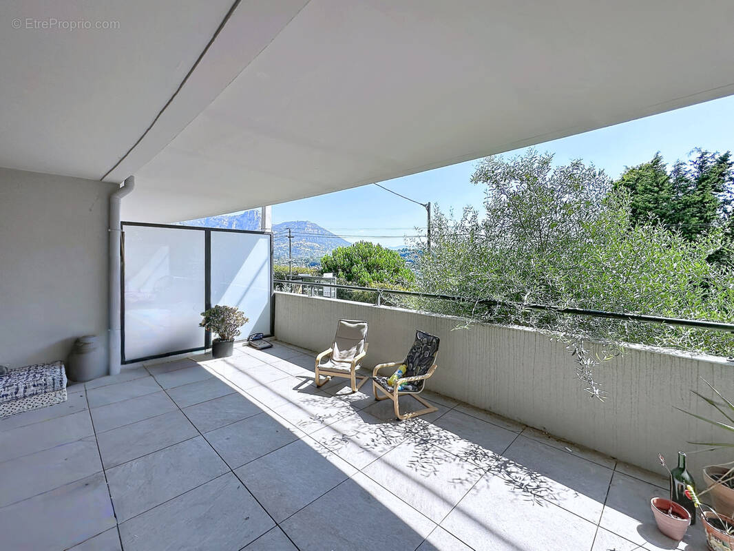 Appartement à VENCE