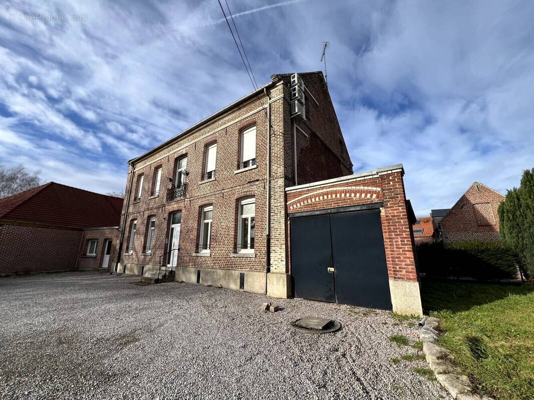 Appartement à CUINCY