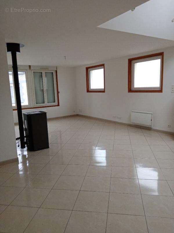 Appartement à SAINT-JEAN-BREVELAY